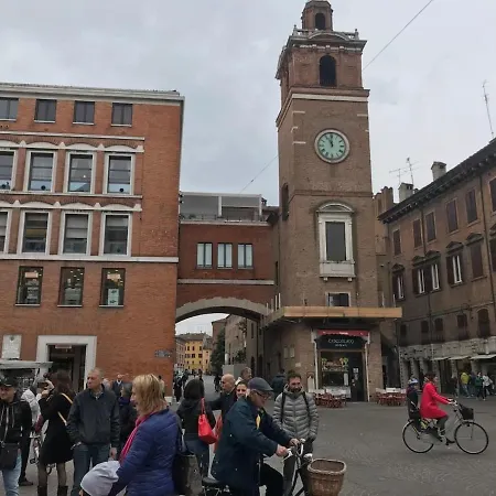 Appena Ristrutturato In Centro